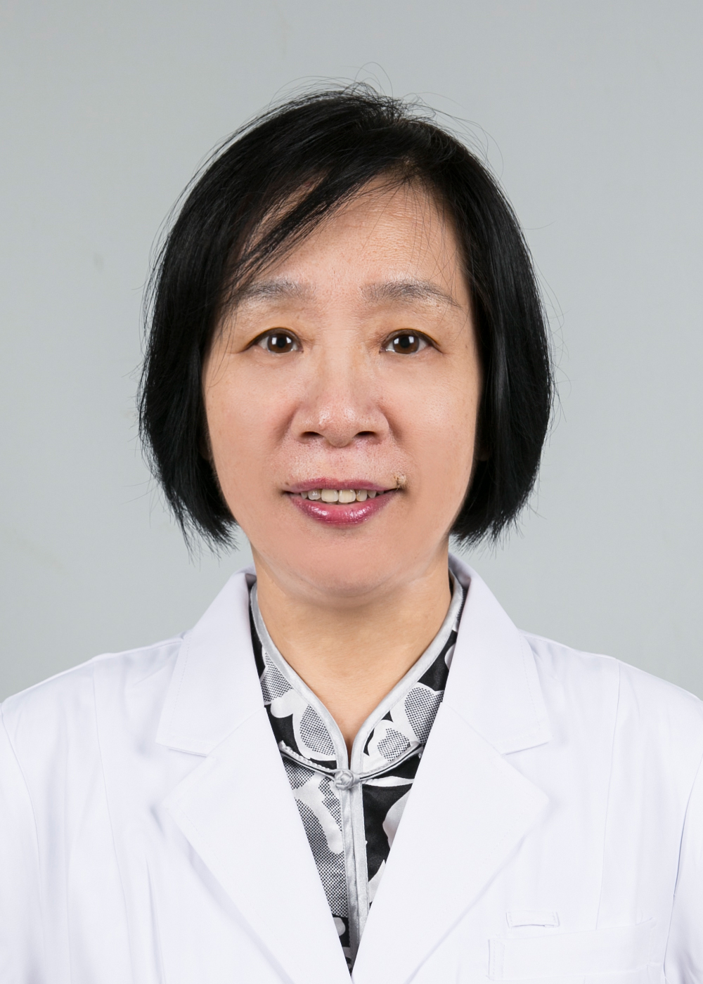 李彤